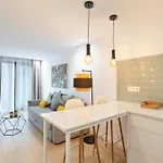 Апартаменти Strada Canteras *